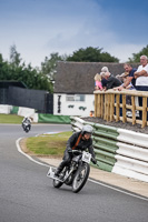 Vintage-motorcycle-club;eventdigitalimages;mallory-park;mallory-park-trackday-photographs;no-limits-trackdays;peter-wileman-photography;trackday-digital-images;trackday-photos;vmcc-festival-1000-bikes-photographs